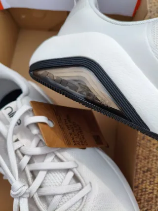 Nike Air Zoom Bella 7 Mujer Dorado Blanco