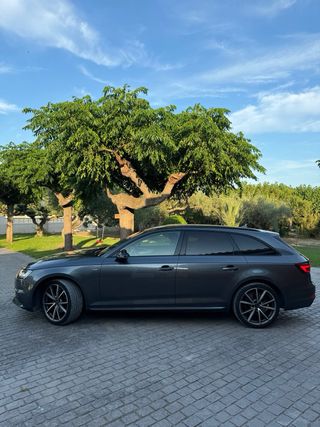 Audi A4 Avant Black Line 20Tdi 150cv Stronic