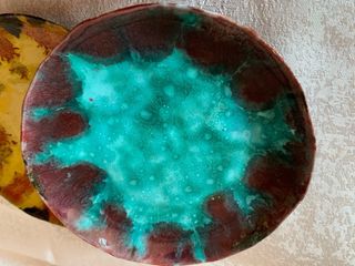 2 piccoli piatti decorativi maiolica