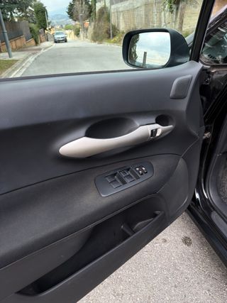 Toyota Auris 1.4 D4D 83.500km