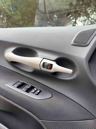 Toyota Auris 1.4 D4D 83.500km