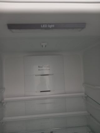 Frigorífico Bosch Inox un lado exterior manchado