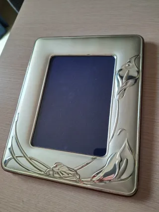 Marco de fotos plata y madera