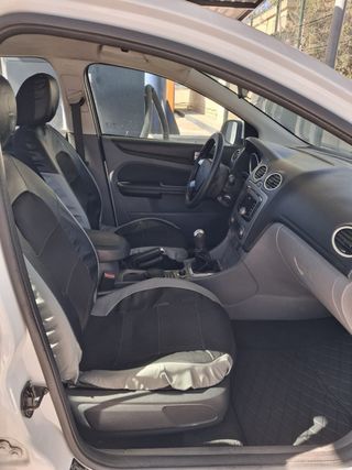 Ford Focus 2010