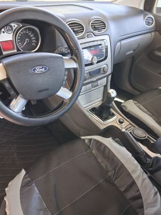 Ford Focus 2010