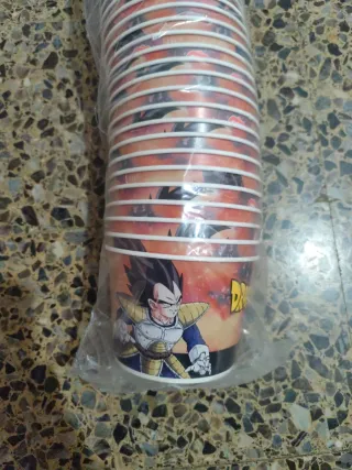 Cubos Dragon Ball x KFC