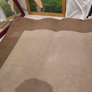 Alfombra grande marrón