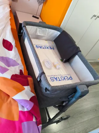 Cuna colecho Kinderkraft Neste Up gris