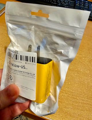 Cargador USB-C PD + QC3.0 30W/45W Amarillo