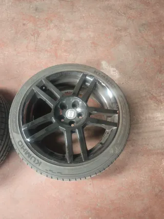 Llantas Cupra 17 con neumáticos Kumho