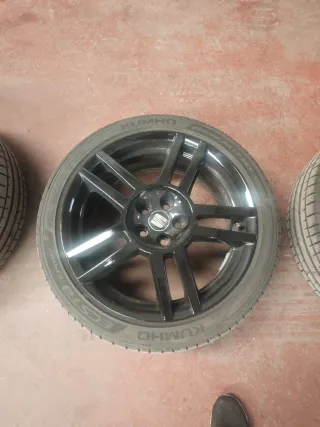 Llantas Cupra 17 con neumáticos Kumho