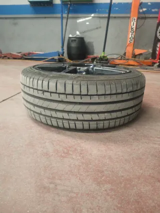 Llantas Cupra 17 con neumáticos Kumho