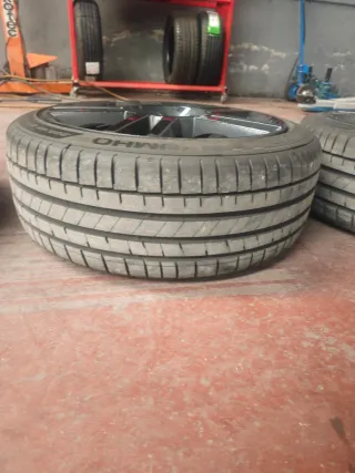 Llantas Cupra 17 con neumáticos Kumho
