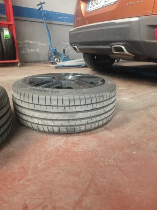 Llantas Cupra 17 con neumáticos Kumho