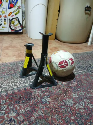 Gatos de caballete para coche