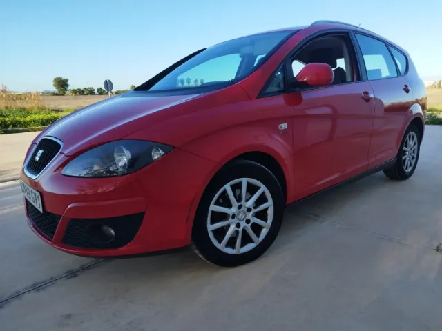 SEAT AlLTEA XL 2011  2.0 TDI 140 CV