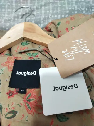 Parka Desigual nueva con etiqueta