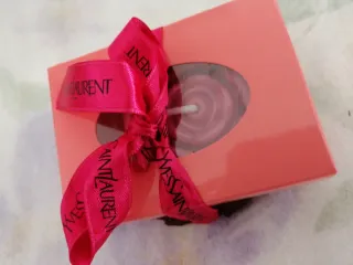 Vela aromática relajante Yves Saint Laurent