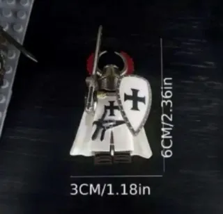 Soldado medieval con escudo y espada