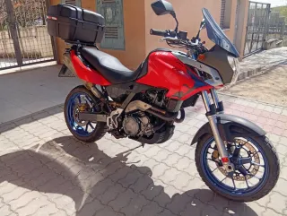 Aprilia Pegaso Strada 650 Roja año 2006 A2