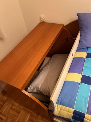 Letto a castello con cassettiera