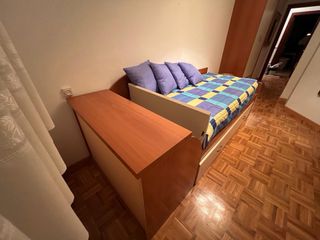 Letto a castello con cassettiera