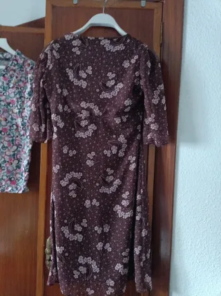 Vestido y blusa estampados
