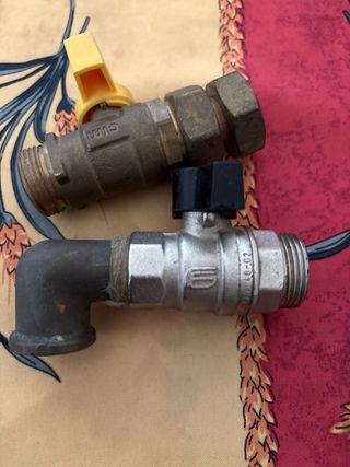 Valvole rubinetto vintage