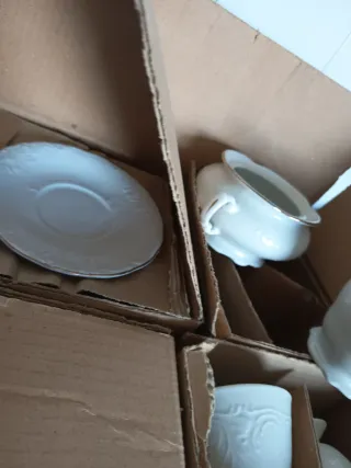 Vajilla y juego de café Alhambra blanco y oro