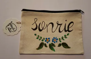 Neceser pintado a mano Sonríe