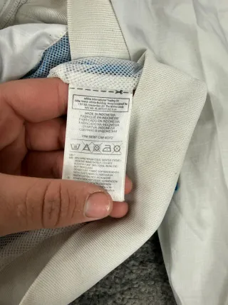 ¡¡OFERTA!! Talla L Chaqueta Adidas Impermeable