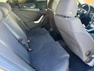 Volkswagen Passat 2005