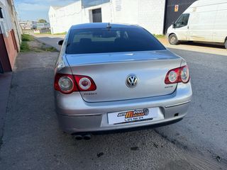 Volkswagen Passat 2005
