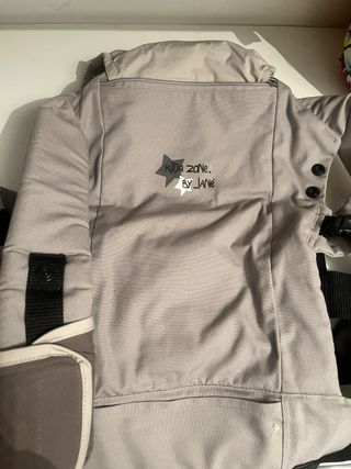 Mochila porteo bebé marca Jané