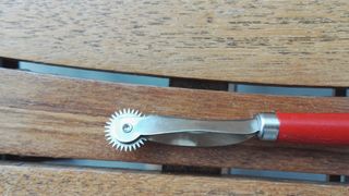 Rueda dentada 2mm para cuero y manualidades