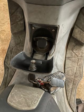 Aprilia Atlantic 125 se vende o secambia