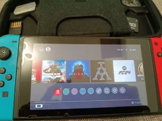 Console Nintendo Switch Blu e Rosso