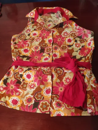 Blusa floral elástica