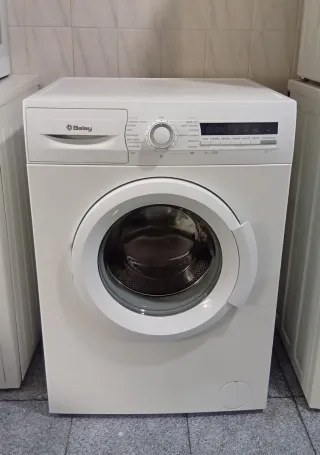 Lavadora Balay 6kg 1000 rpm