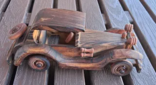 2 Coches de madera vintage