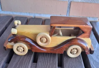 2 Coches de madera vintage