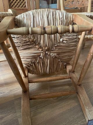 4 Sillas rústicas de ebanistería técnica