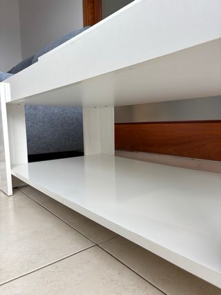 Mesa de centro elevable blanca
