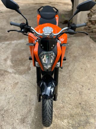 KTM Duke 125 NAKED Naranja/Negra