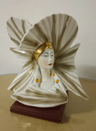 Figura Porcelana Art Déco Mujer