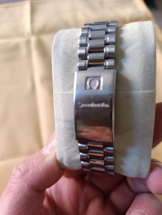 Omega Speedmaster date