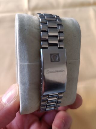 Omega Speedmaster date