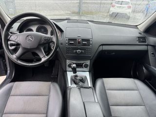Mercedes-Benz Clase C220 cdi