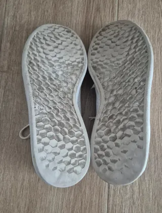 Zapatillas Adidas Talla 42.5 Blancas y Verdes