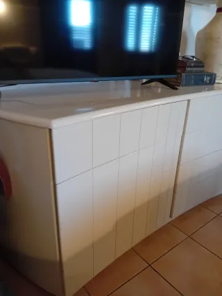 Comò e comodini bianco laccato